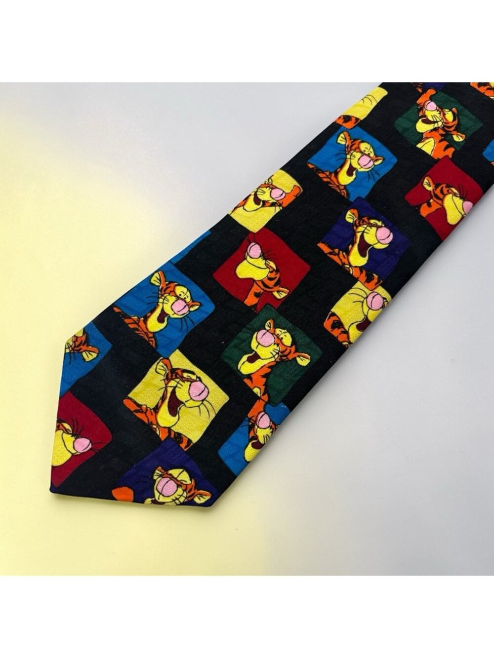 Winnie The Pooh Tigger Walt Disney Vintage Novelty Neck Tie Teacher Fun 90s